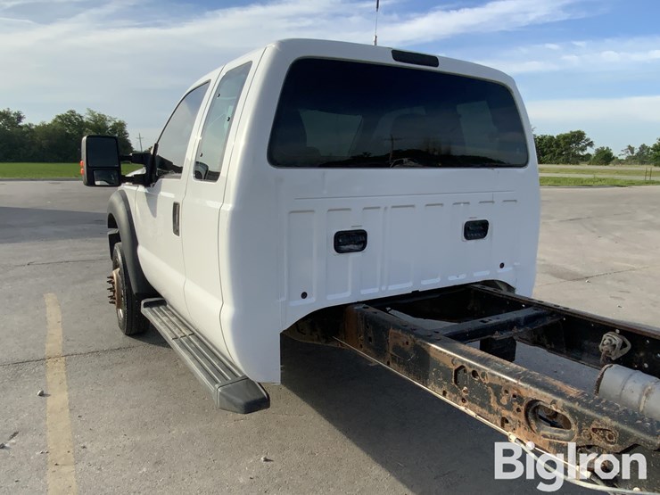2015-ford-f550-xl-image-16