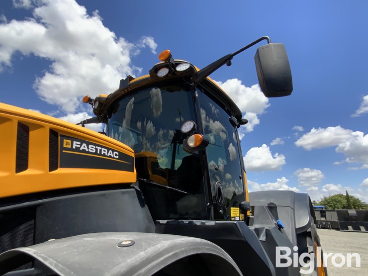 2022-jcb-8330-fastrac-4wd-tractor-image-14