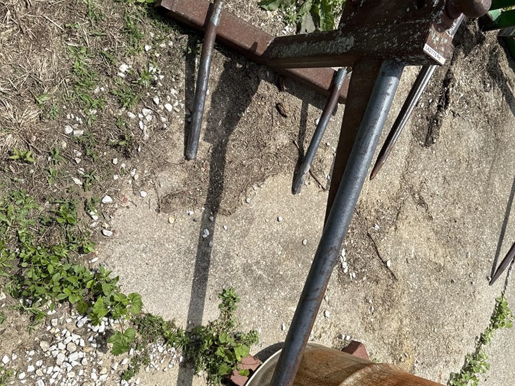 shop-built-3-pt-bale-spear-image-9