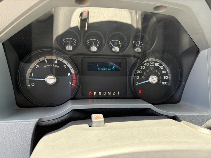2011-ford-f250-image-16