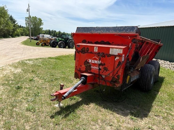 kuhn-knight-8124-image-2