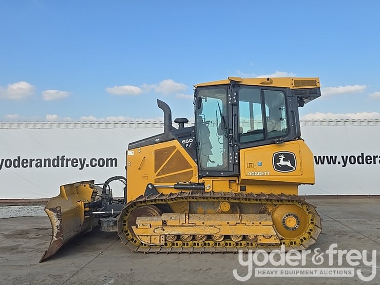 2023-deere-650-lgp-image-2