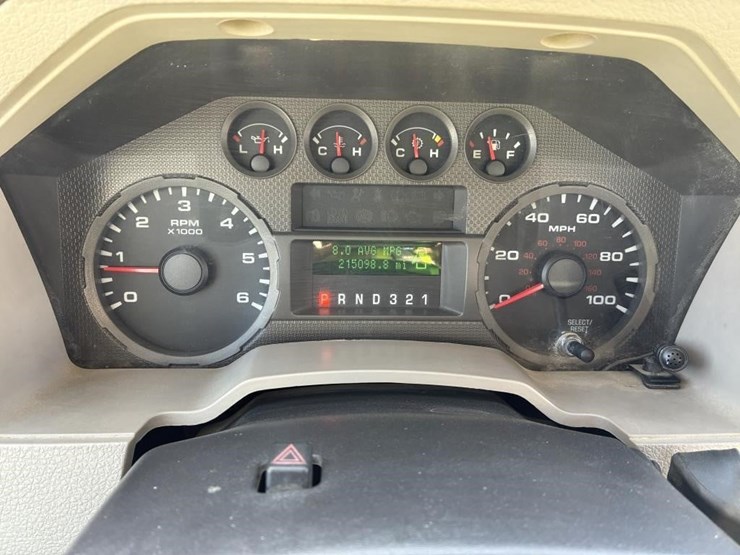 2009-ford-f550-image-17