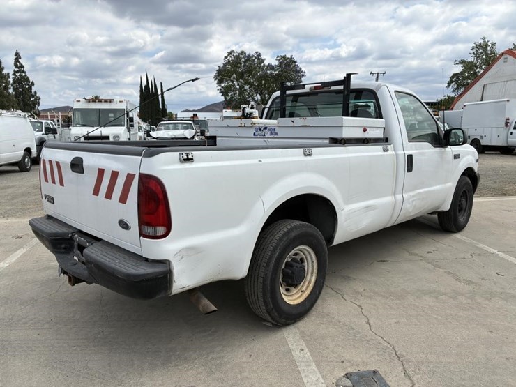 2001-ford-f250-image-3