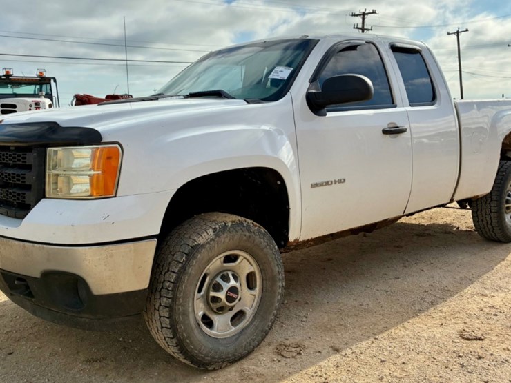 2012-gmc-sierra-2500hd-image-1