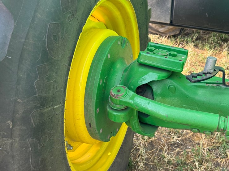 2023-john-deere-7r-210-image-35