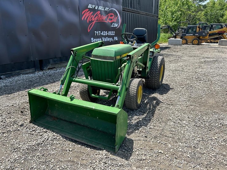 john-deere-755-image-8