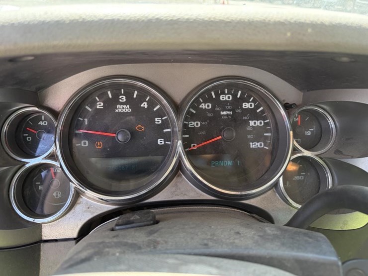 2008-chevrolet-2500-image-14