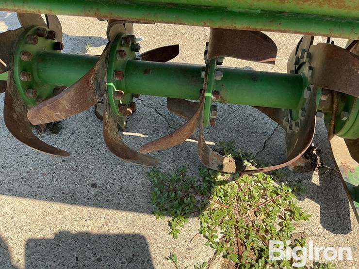 john-deere-665-image-18