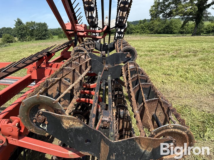 unverferth-rolling-harrow-ll-double-rolling-basket-image-16