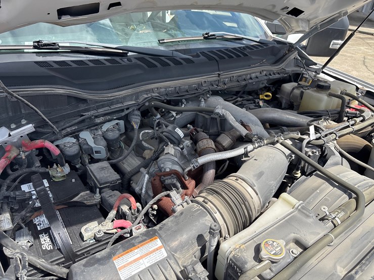 2020-ford-f550-image-19