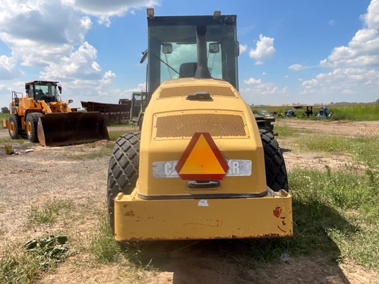 2010-caterpillar-cs56-image-6