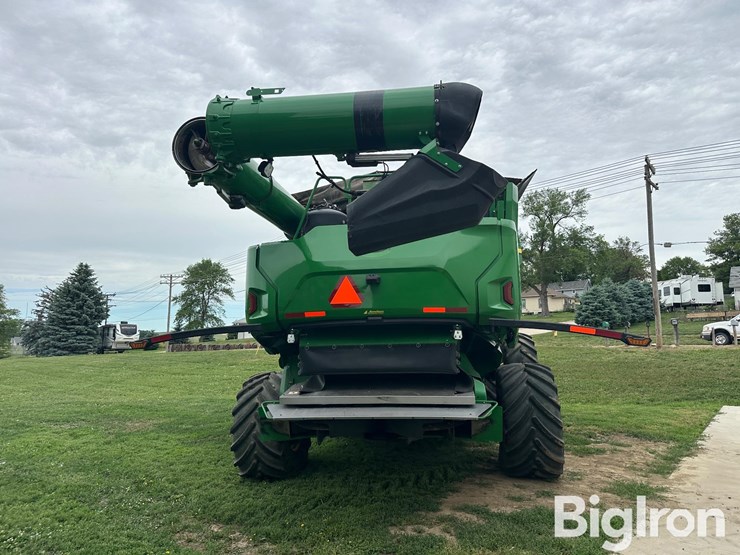 2022-john-deere-x9-1000-image-6