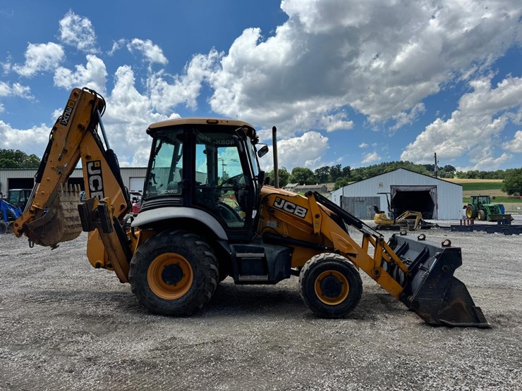 jcb-3cx14-image-7