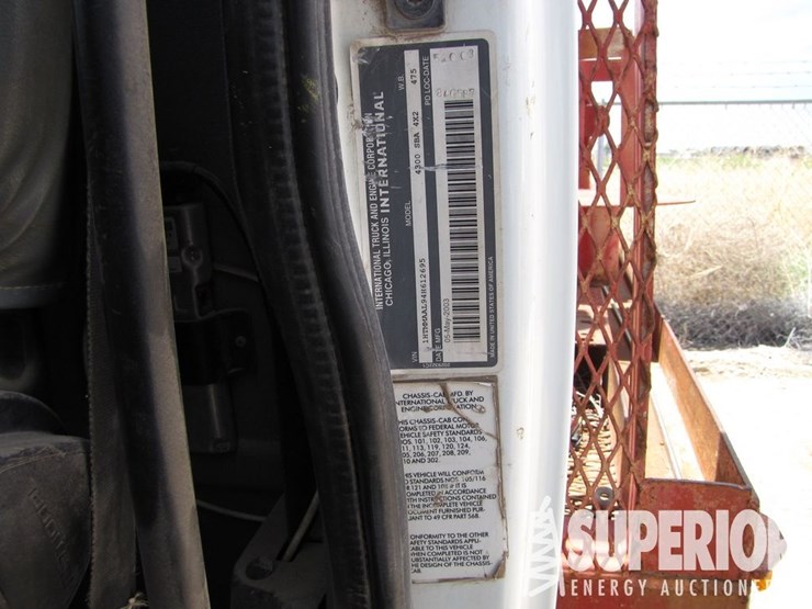 2003-international-durastar-4300-image-3