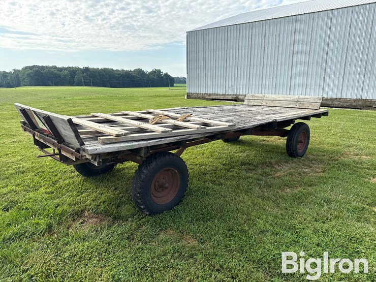 david-bradley-16'-hay-wagon-image-5