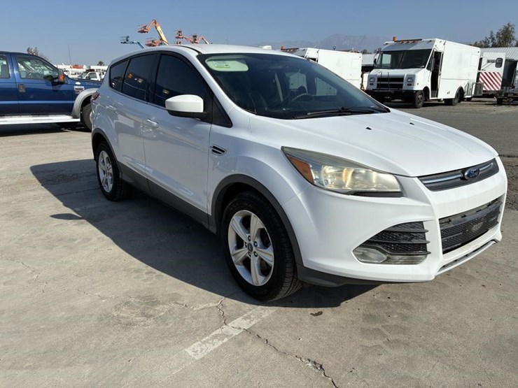 2013-ford-escape-image-2