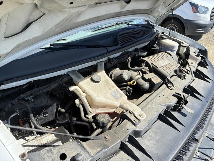 2014-chevrolet-express-3500-image-8