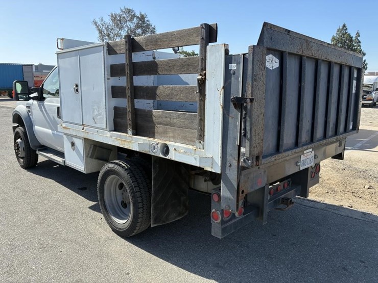 2009-ford-f550-image-4