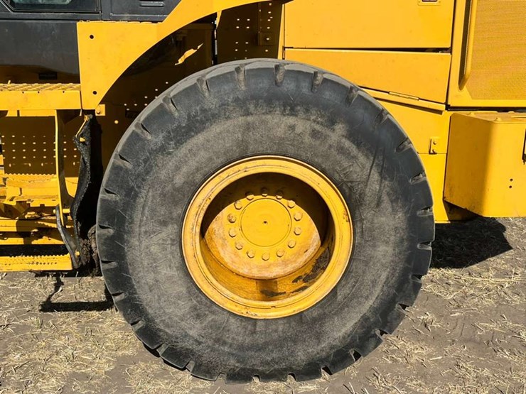 deere-524k-image-27