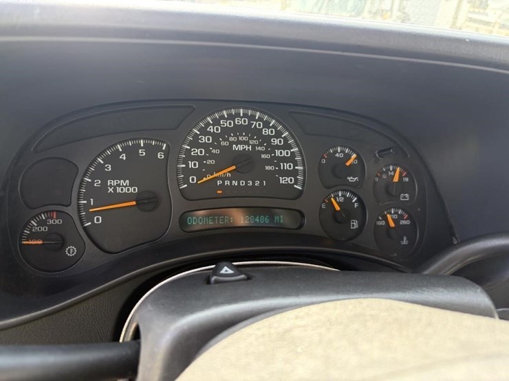 2006-chevrolet-3500-image-16