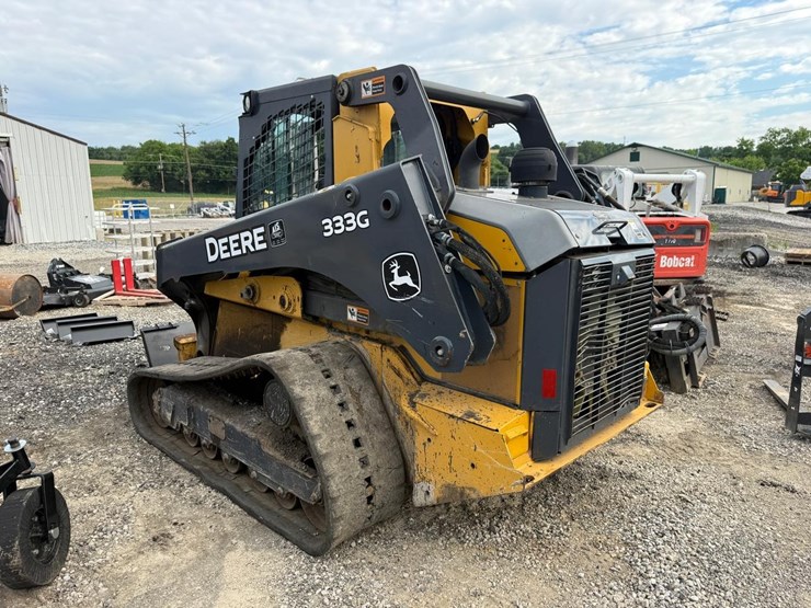2017-deere-333g-image-6
