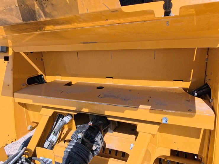 2019-vermeer-504r-premium-image-15