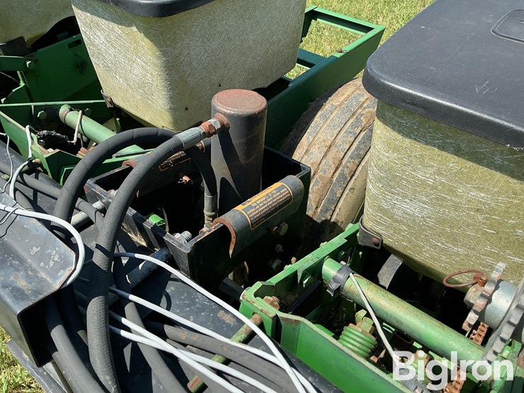 black-machine-12-30-image-19