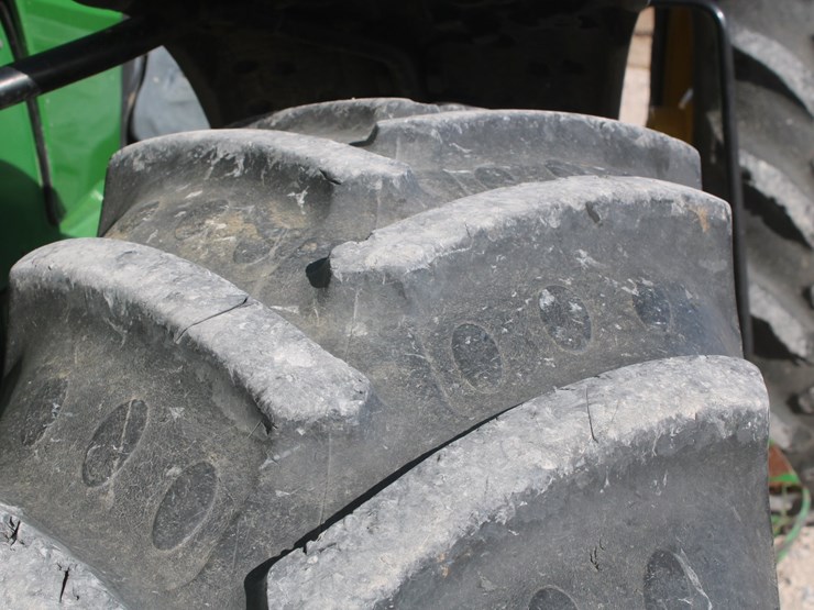 john-deere-8285r-image-14