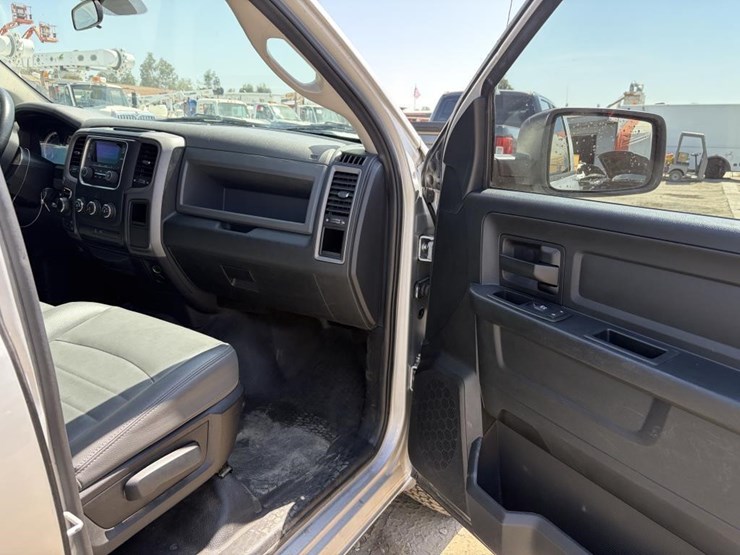 2016-dodge-ram-1500-image-10