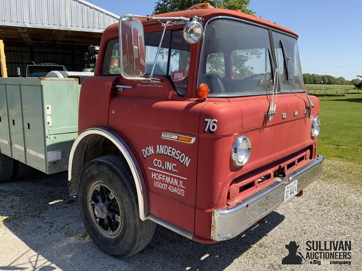 1976-ford-c8000-image-11