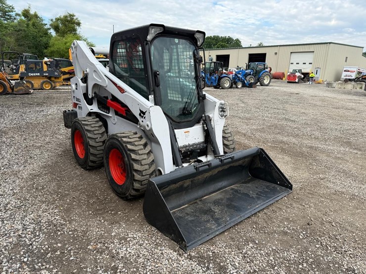 2022-bobcat-s740-image-6