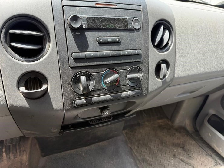 2008-ford-f150-xl-image-15