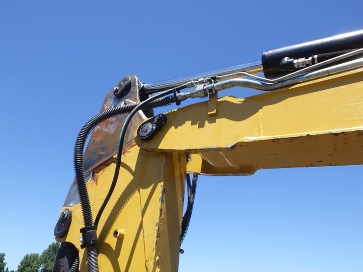 caterpillar-305e2-image-22