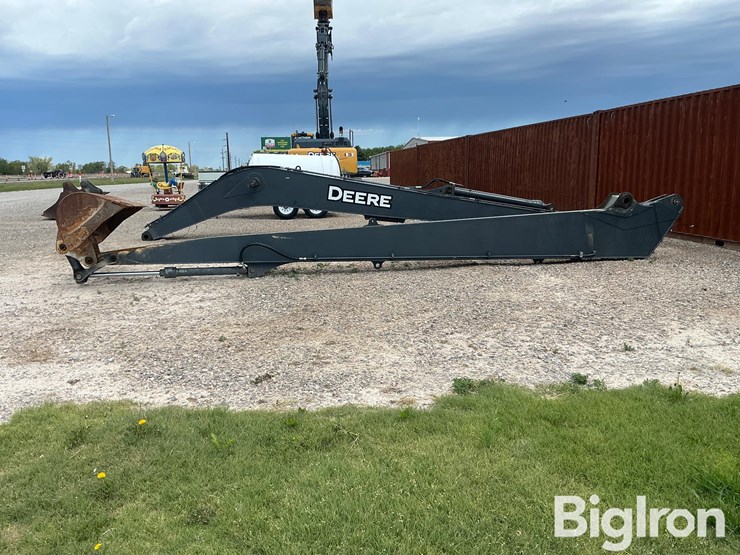 john-deere-32-image-6