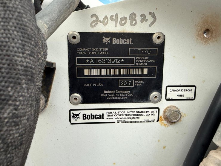 2017-bobcat-t770-image-28