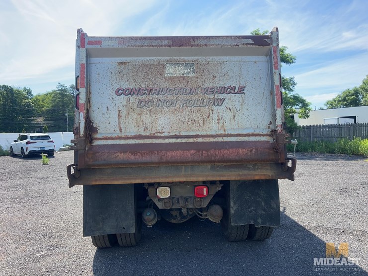 2011-kenworth-t800w-image-10