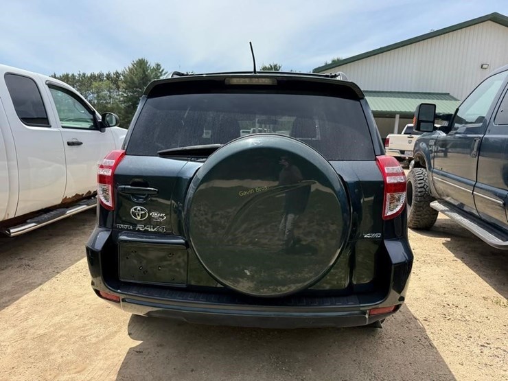 2009-toyota-rav4-image-5