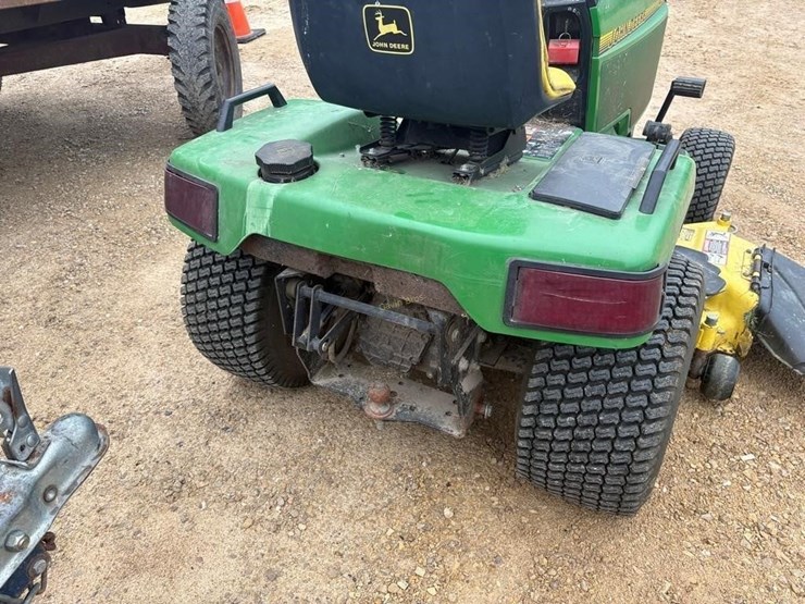 john-deere-425-image-6