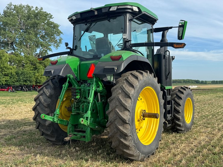 2023-john-deere-7r-210-image-7