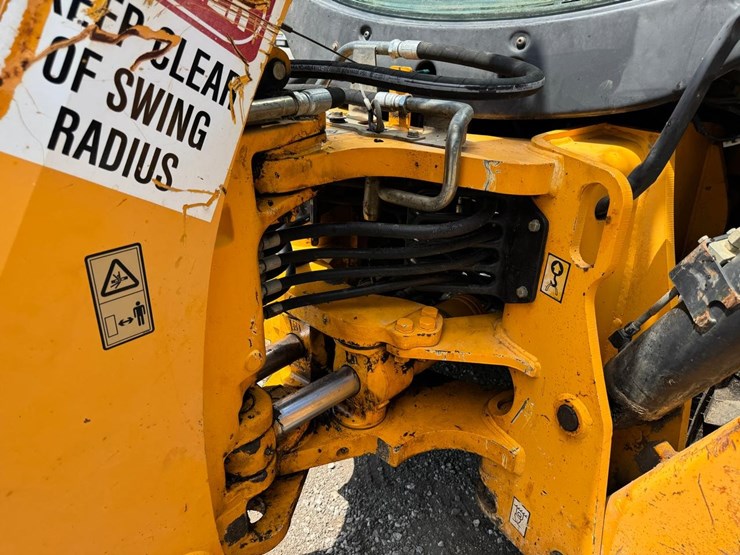 jcb-3cx14-image-17