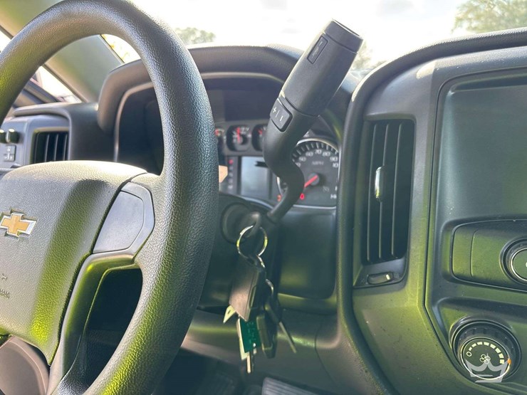 2015-chevrolet-silverado-1500-image-15