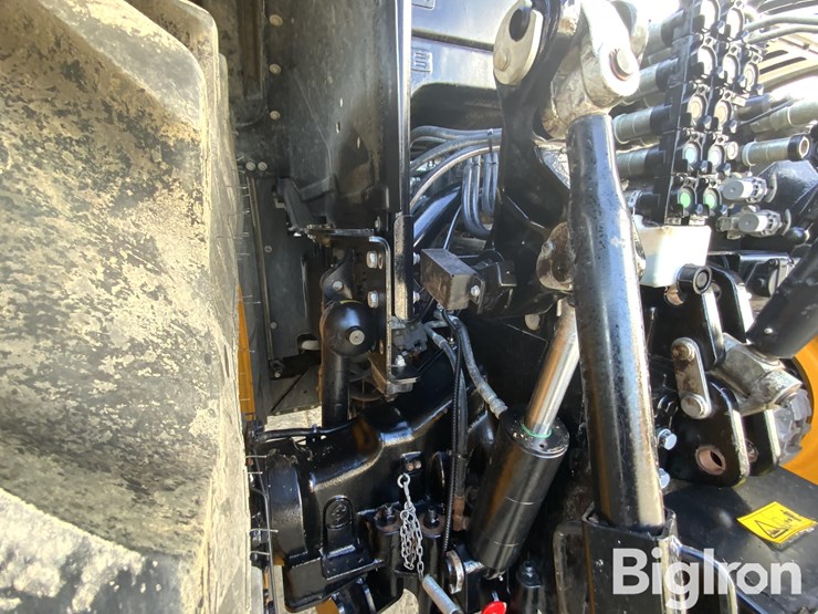 2022-jcb-8330-fastrac-4wd-tractor-image-20