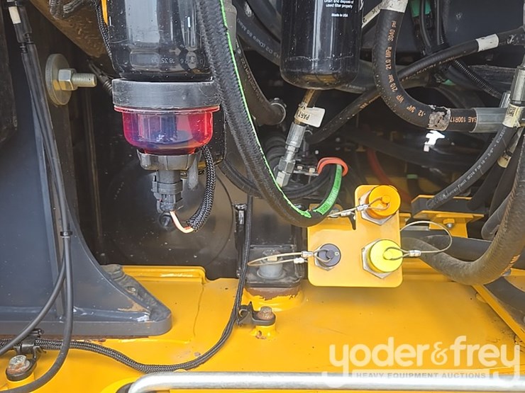 2023-deere-650-lgp-image-34