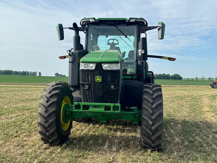 2023-john-deere-7r-210-image-14