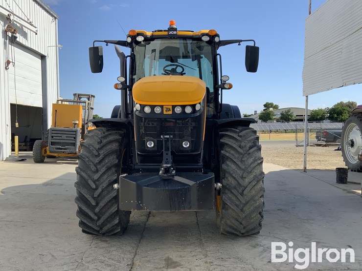 2022-jcb-8330-fastrac-4wd-tractor-image-2