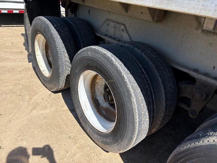 1979-ravens-30'-hopper-dump-trailer-image-6