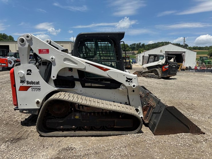 2023-bobcat-t770-image-7