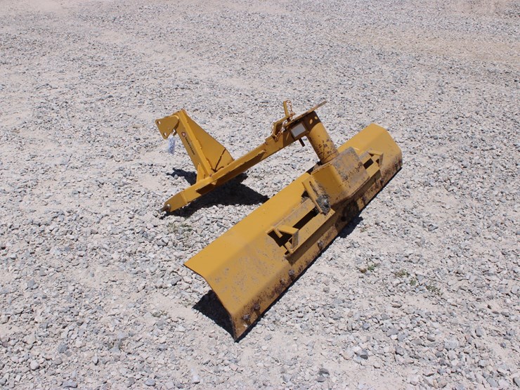 #2004-•-country-line-3-point-blade-image-2