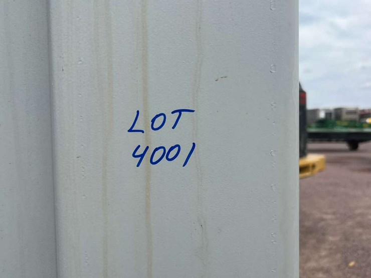 #4001-•-40ft-shipping-container-image-28